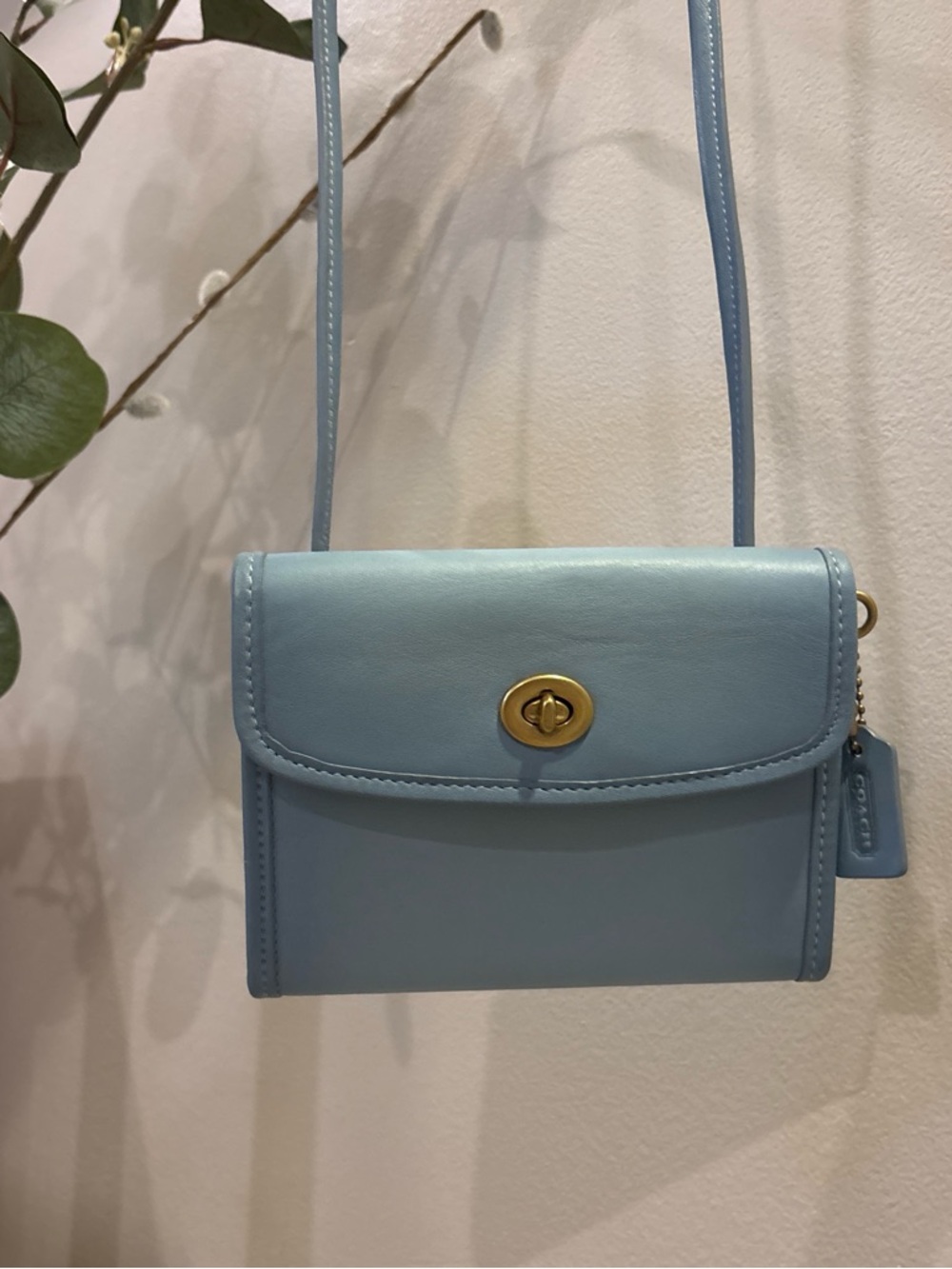 Coach Kip Light Blue Leather Turnlock Crossbody Wallet - Picture 2 of 9